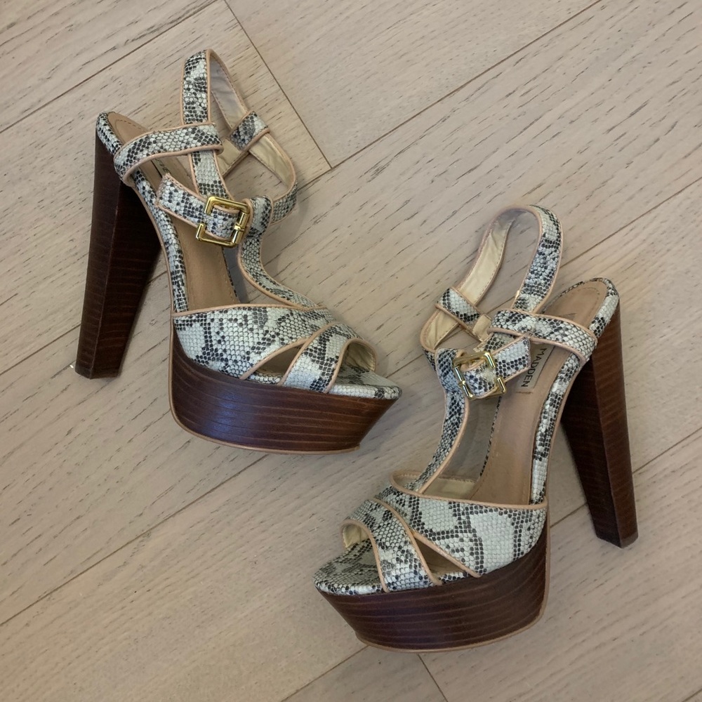 Steve Madden Goldenn Snakeskin Platform Sandal 7.5